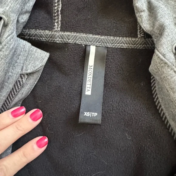 mondetta spring rain jacket with warm interior lining - Picture 5 of 7